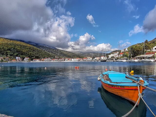 Agia Efimia has a bustling harbour where many boats and yachts moor up during the summer months